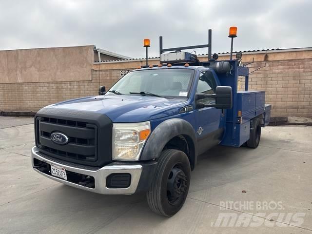 Ford F-550 Kiperi