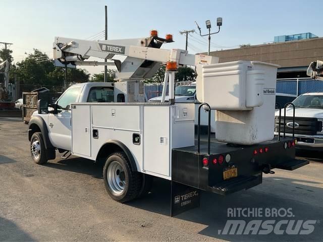 Ford F-550 Auto košare