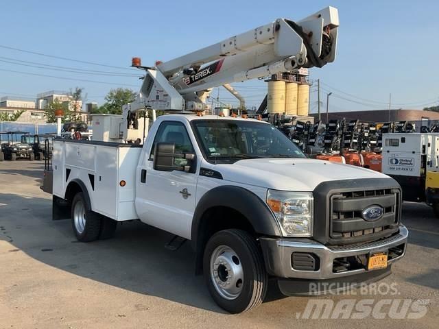 Ford F-550 Auto košare