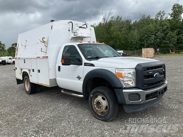 Ford F-550 Kiperi