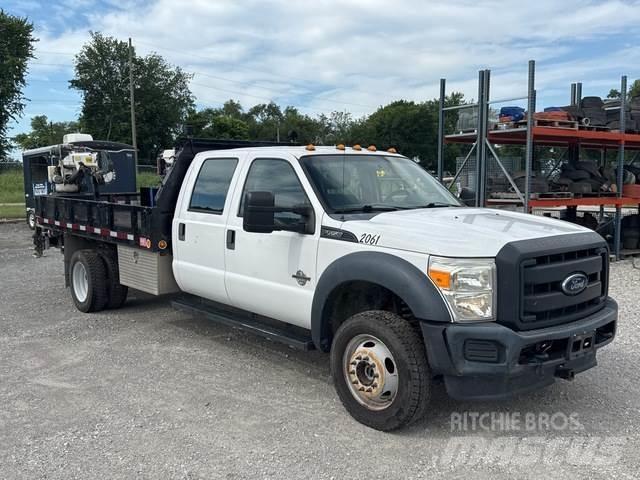 Ford F-550 Komunalna vozila