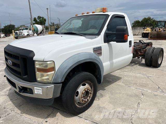 Ford F-550 Kabine i unutrašnjost