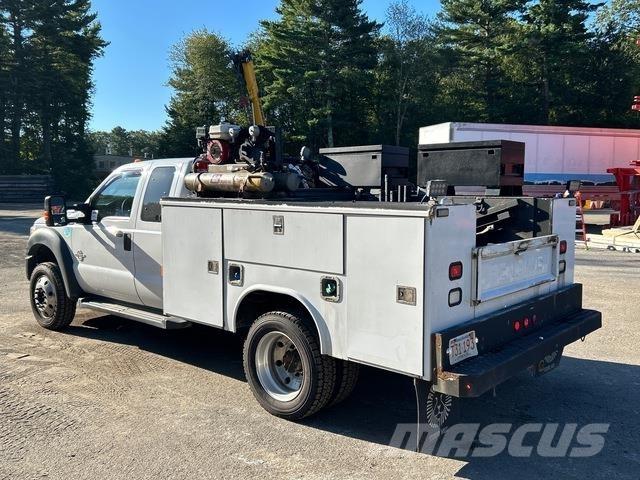 Ford F-550 Kiperi