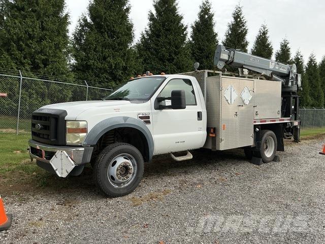Ford F-550 Kamioni sa kranom