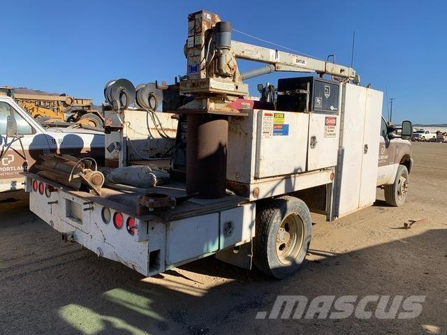 Ford F-550 Komunalna vozila