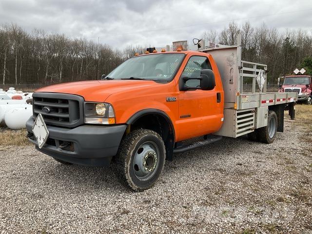 Ford F-550 Kamioni sa kranom