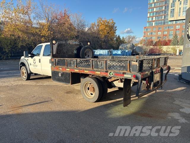 Ford F-550 Kamioni sa otvorenim sandukom
