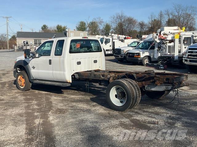 Ford F-550 Kabine i unutrašnjost