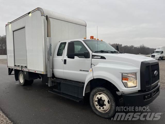 Ford F-650 Ostalo