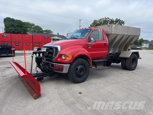 Ford F-650 Sniježne daske i  plugovi