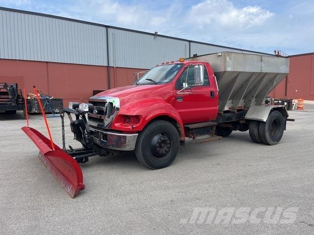 Ford F-650 Sniježne daske i  plugovi