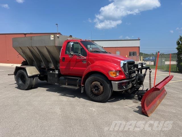 Ford F-650 Sniježne daske i  plugovi