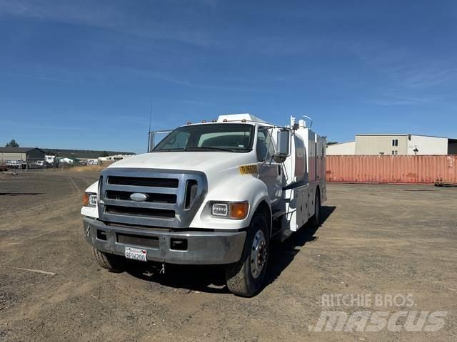 Ford F-750 Kamioni cisterne