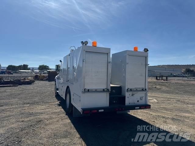Ford F-750 Kamioni cisterne
