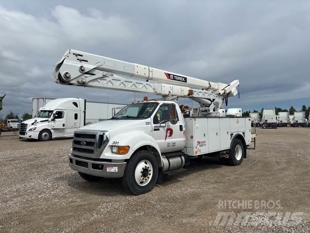 Ford F-750 Auto košare