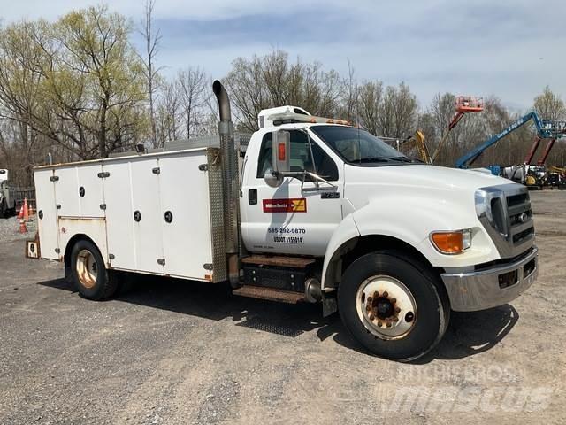 Ford F-750 Komunalna vozila