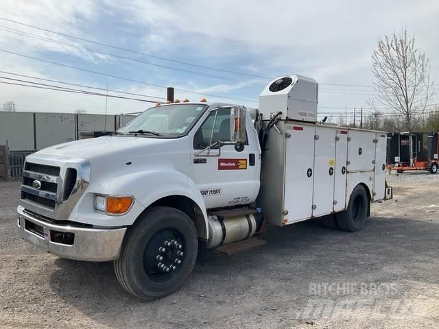 Ford F-750 Komunalna vozila