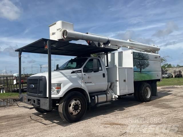 Ford F-750 Auto košare