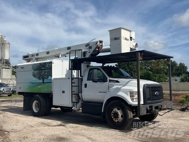 Ford F-750 Auto košare