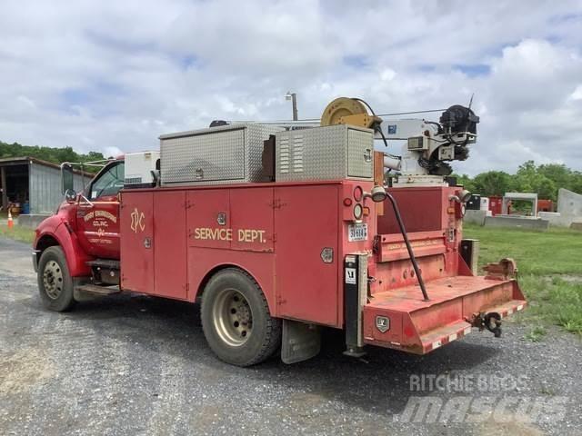 Ford F-750 Komunalna vozila