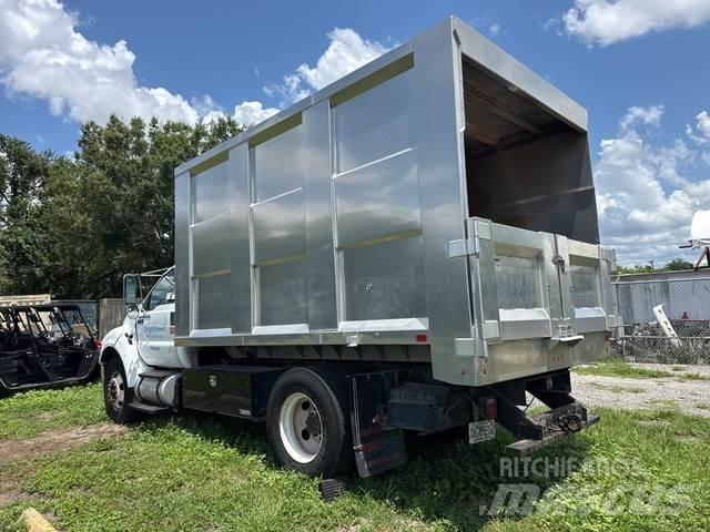 Ford F-750 Kamioni za piljevinu