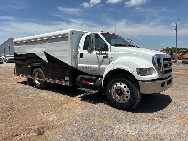 Ford F-750 Kamioni cisterne