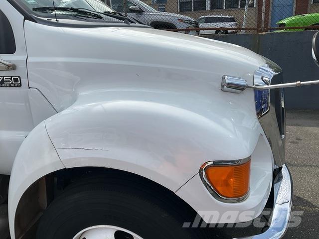Ford F-750 Kamioni za prijevoz pića
