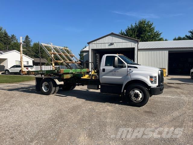 Ford F-750 Kabine i unutrašnjost