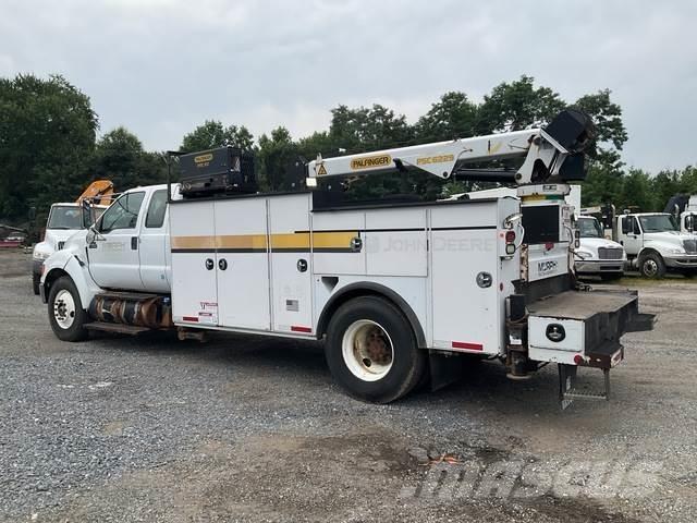 Ford F-750 Komunalna vozila