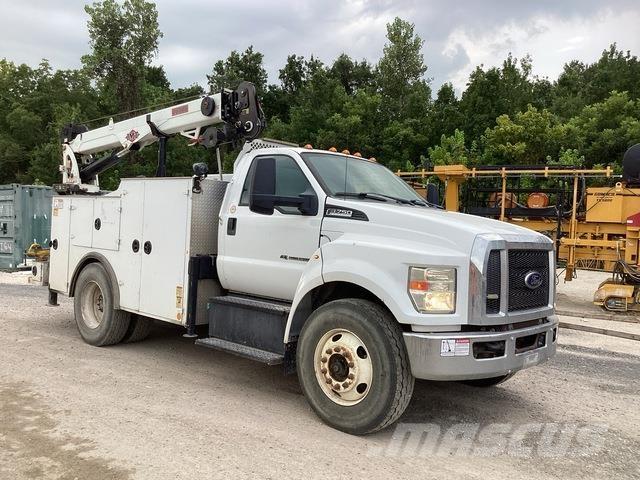 Ford F-750 Komunalna vozila