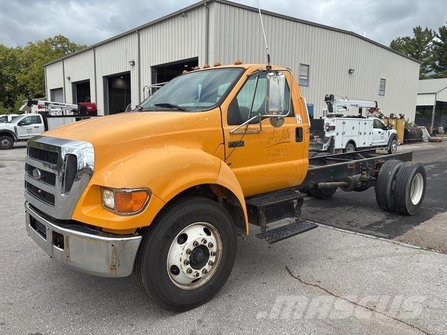 Ford F-750 Kabine i unutrašnjost