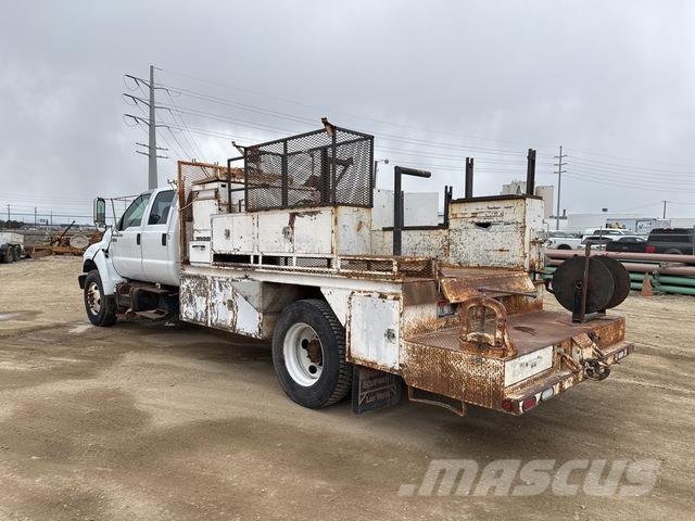 Ford F-750 Komunalna vozila