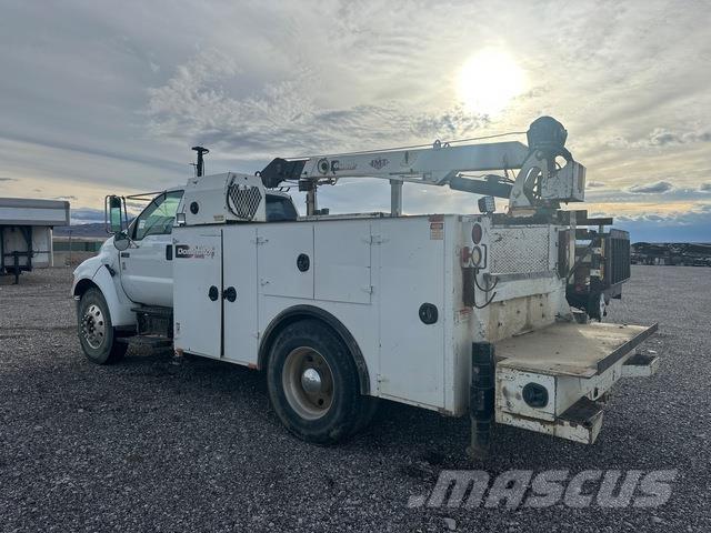 Ford F-750 Komunalna vozila