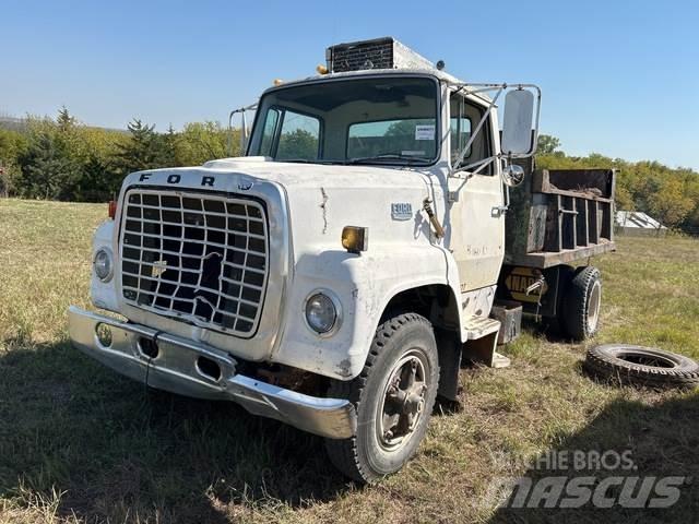 Ford F7000 Kiper kamioni