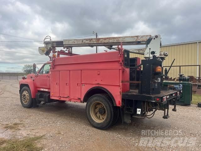 Ford F800 Kiperi