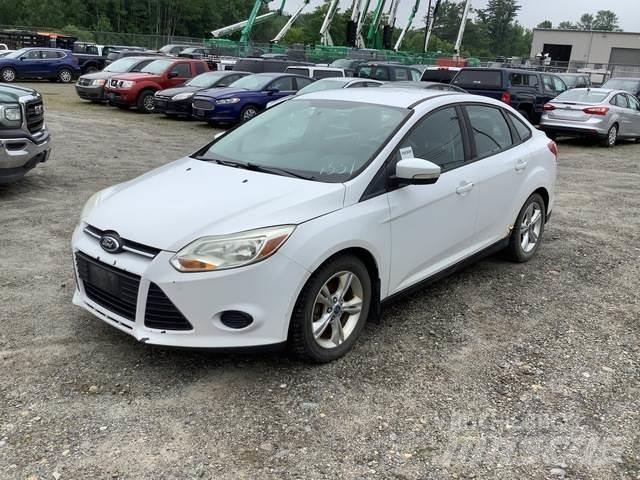 Ford Focus SE Automobili