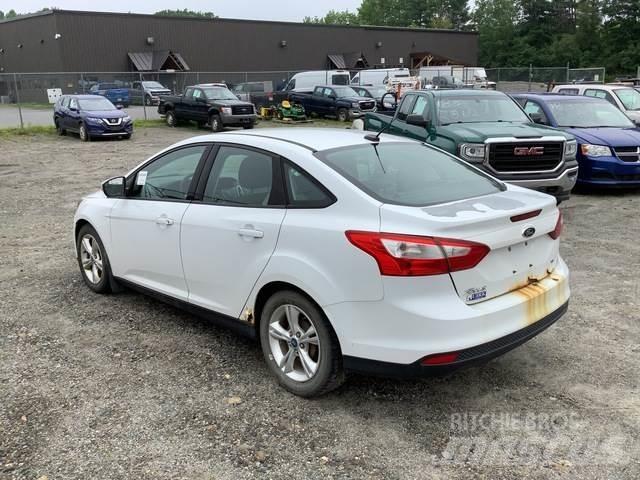 Ford Focus SE Automobili