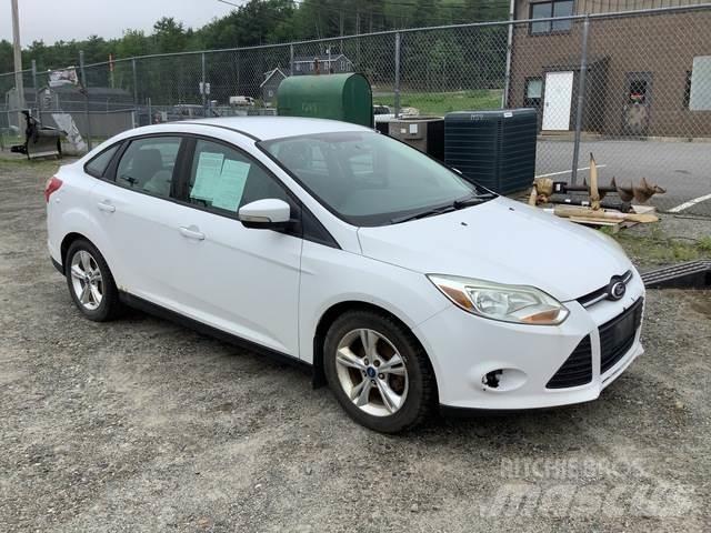 Ford Focus SE Automobili