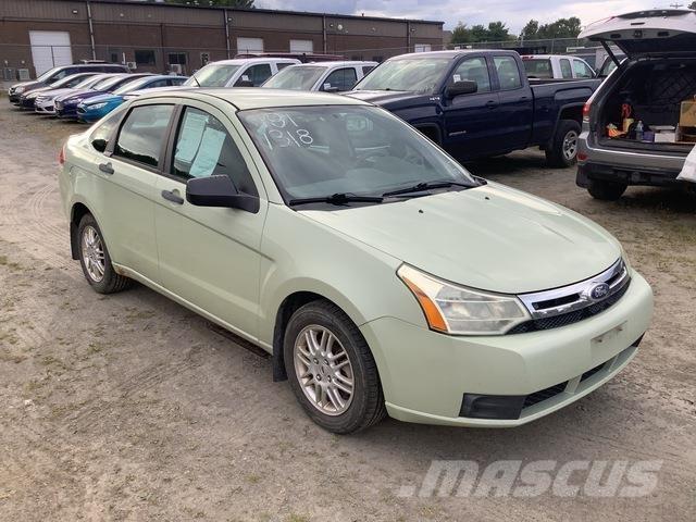 Ford Focus SE Automobili