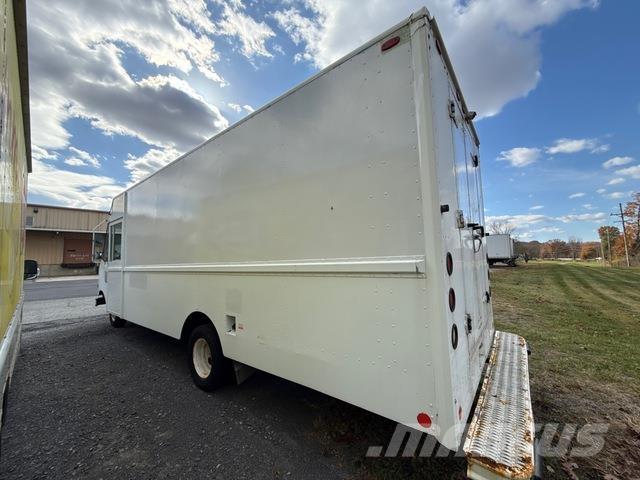 Ford Gen 1 Sanduk kombiji