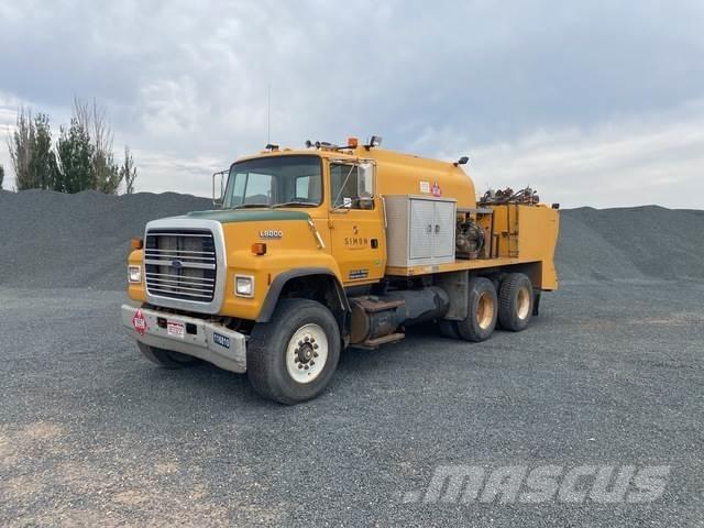 Ford LNT8000 Kamioni cisterne
