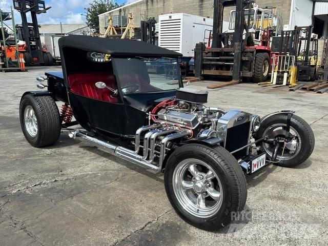 Ford T Bucket Automobili