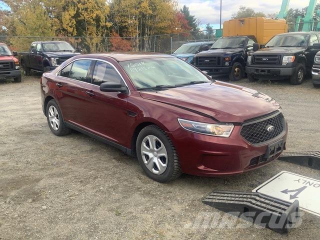 Ford Taurus Automobili