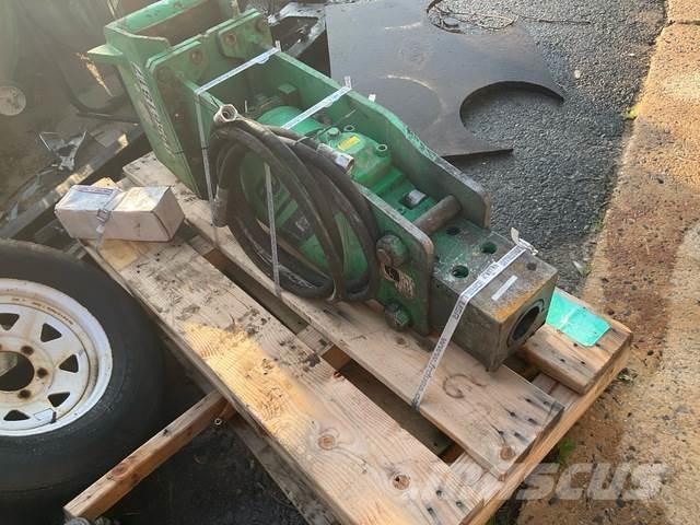 FRD F630630 Čekići