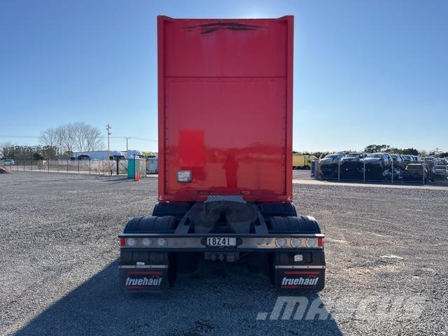 Fruehauf  Prikolice sa ceradom