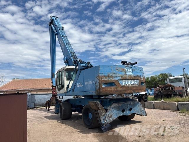Fuchs MHL360 Bageri za manipuliranje materijalom / otpadom