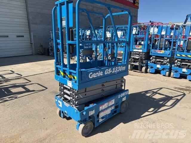 Genie GS-1330M Škaraste platforme