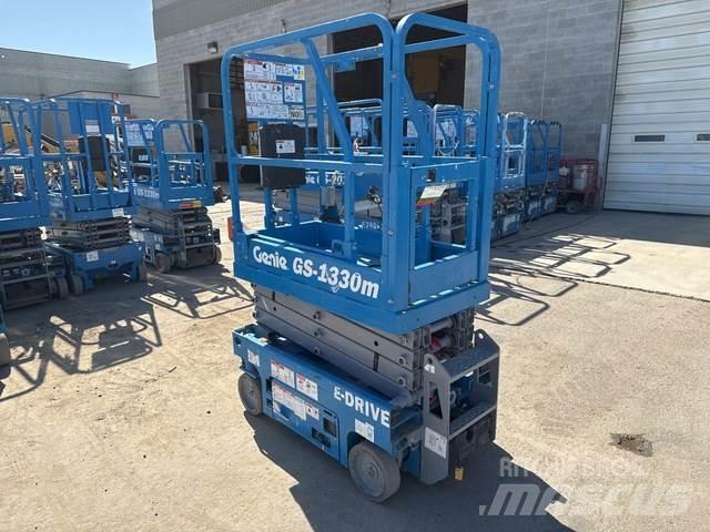 Genie GS-1330M Škaraste platforme