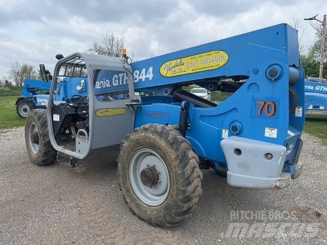 Genie GTH-844 Teleskopski viličari