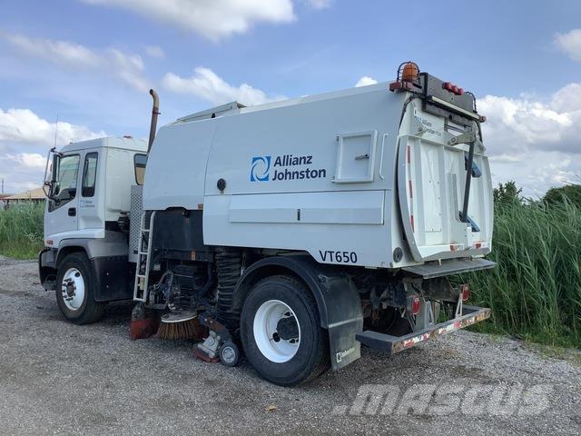 GMC T7F042 Kamioni za čišćenje ulica